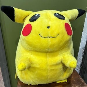 Vintage 1999 Pokémon TOMY Pikachu Plush Toy Hasbro Nintendo 15” no tag